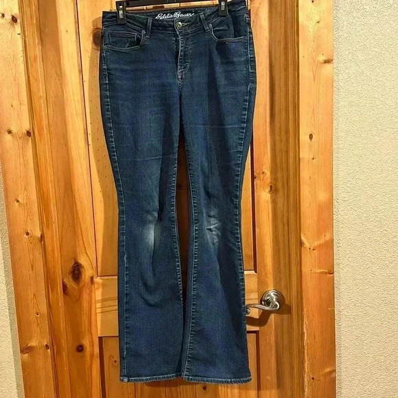 Eddie Bauer Denim - Eddie Bauer Women’s Curvy Bootcut Jeans Specifically Dyed size 8